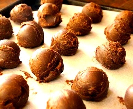Chocolate Biscoff Truffles